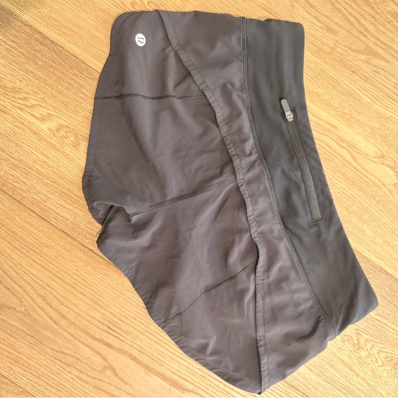 Lululemon Speed Up Short 2.5” - Picture 2 of 4